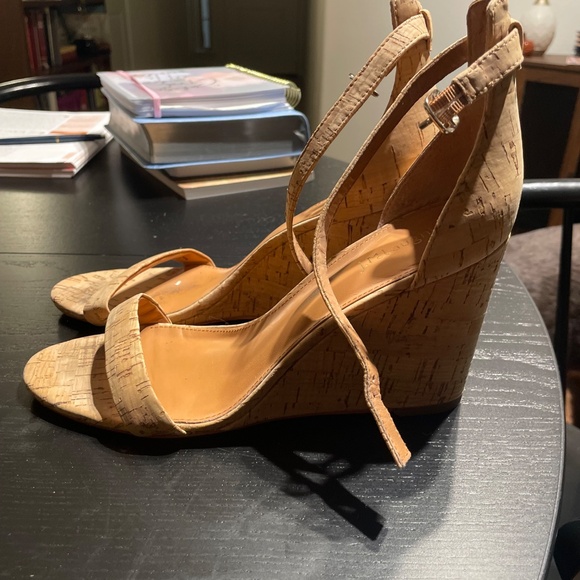 Brown cork wedge sandals - Picture 3 of 4